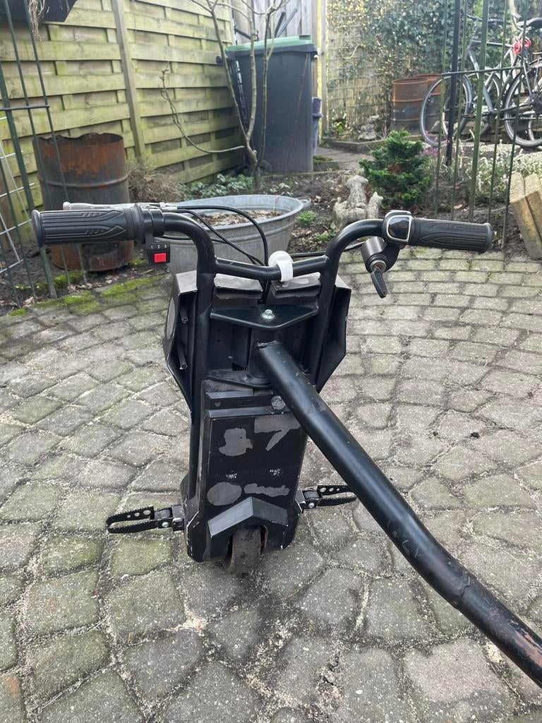 Drift trike. Accu of oplader defect., Ophalen, Gebruikt, Elektrisch, Overige typen