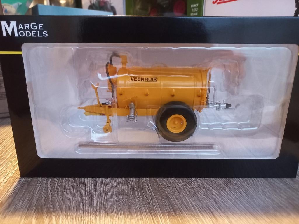 Veenhuis Populair 3200 l Giertankje Marge Models, Hobby en Vrije tijd, Modelauto's | 1:32, Ophalen of Verzenden, Nieuw, Tractor of Landbouw