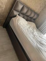 Bedframe met hoofdbord 180x210 cm - Prima staat, Huis en Inrichting, Slaapkamer | Bedden, Ophalen, Overige materialen, Gebruikt