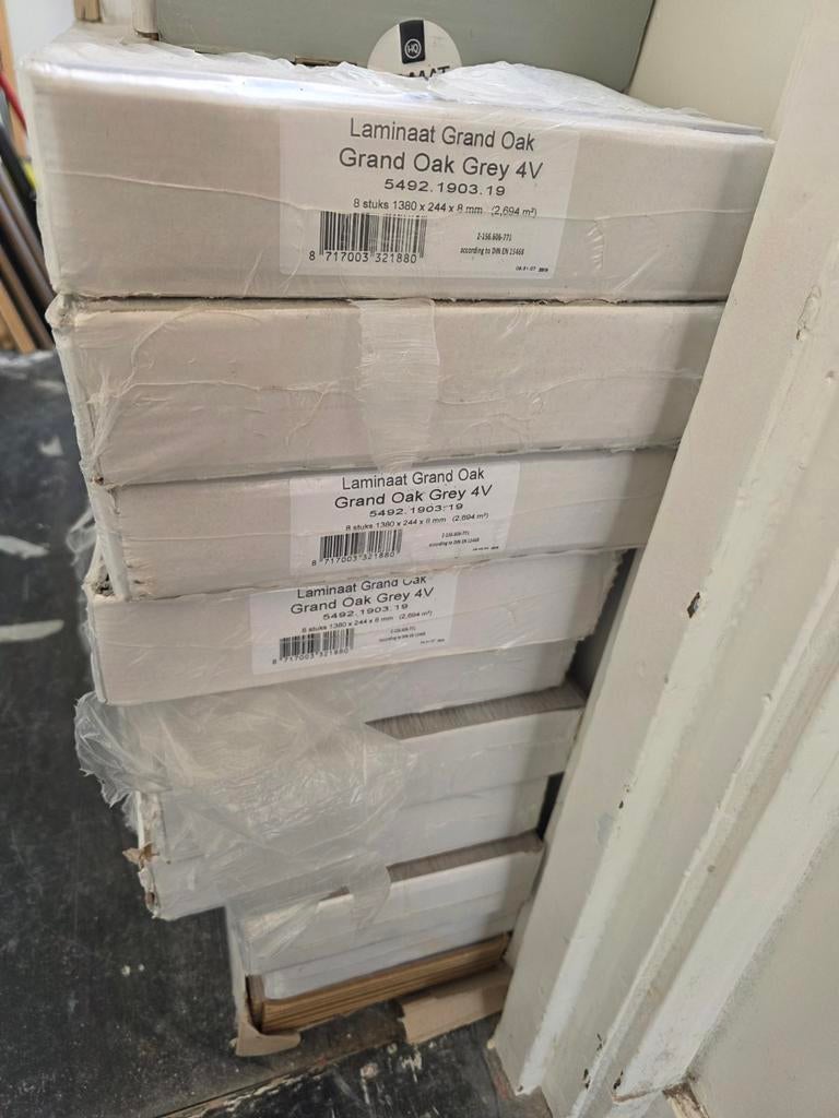 Nieuw Laminaat Grand Oak Grey 4V - 25m2 totaal, Ophalen