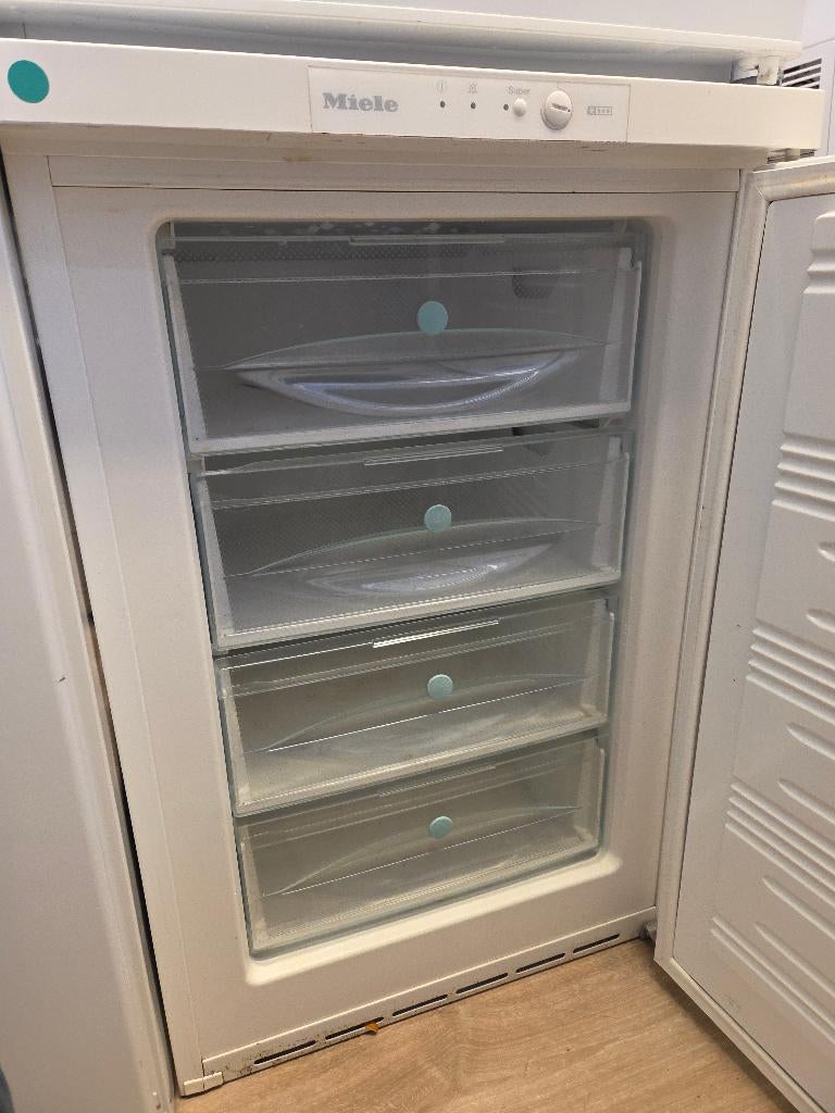 vrieskast - Miele - tafelmodel, Gebruikt, Minder dan 60 cm, Miele, Info@miele.nl