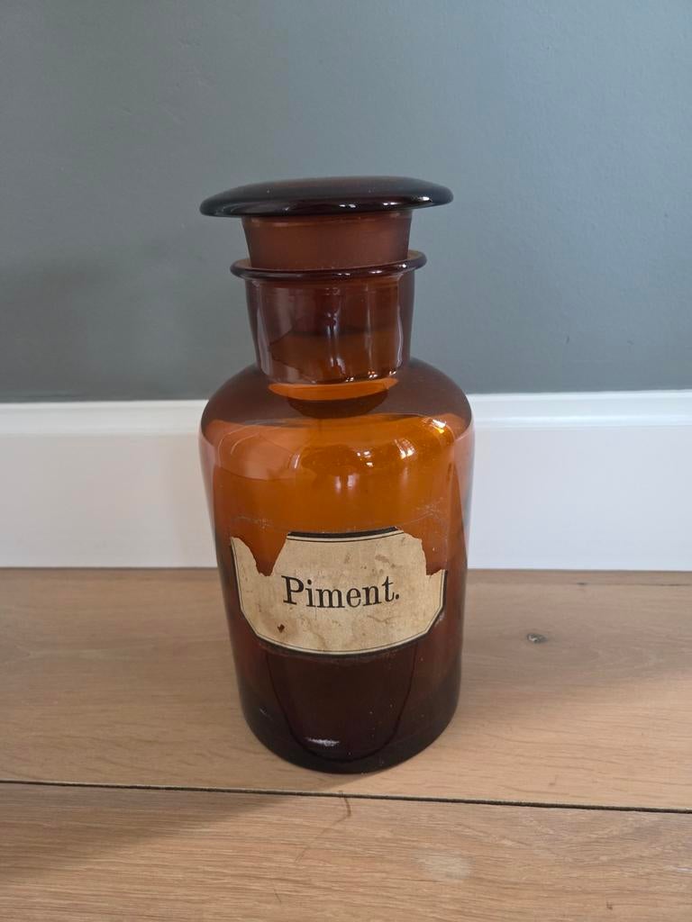 Antieke apothekerspot / apothekersfles “Piment” – bruin glas, Antiek en Kunst, Curiosa en Brocante, Ophalen of Verzenden