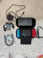 Nintendo switch v2 compleet met eventueel games, Spelcomputers en Games, Spelcomputers | Nintendo Switch, Ophalen of Verzenden