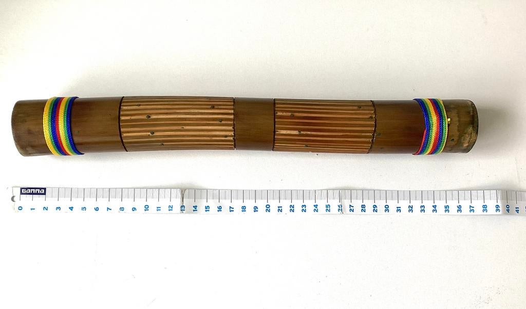 rainstick 35 cm, bruin met gekleurde banden, Muziek en Instrumenten, Percussie, Ophalen, Zo goed als nieuw