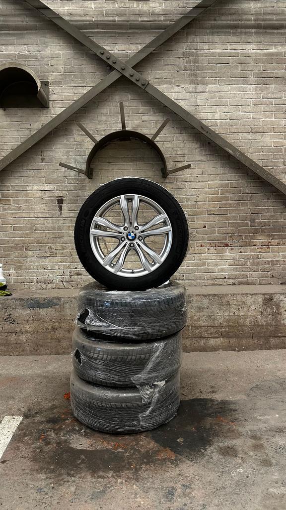 19 inch lichtmetalen BMW velgen met winterbanden, Auto-onderdelen, Banden en Velgen, Banden en Velgen, Winterbanden, 19 inch, 255 mm