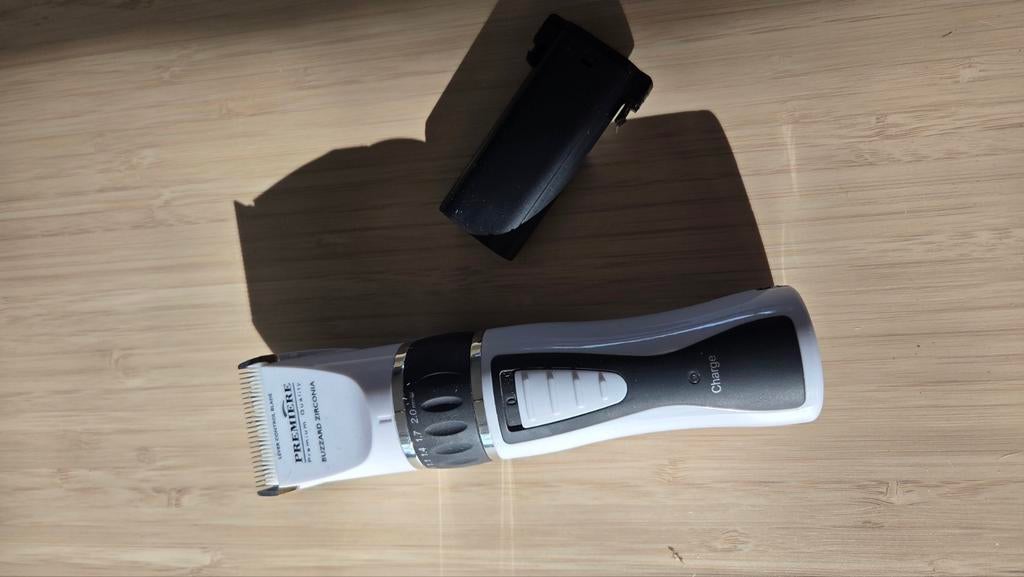 Premiere Buzzard zirconia, Dieren en Toebehoren, Ophalen, Zo goed als nieuw