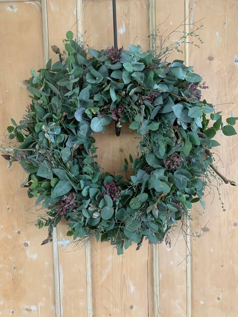 Eucalyptus krans met magnolia  ,tijm en limonium 50 cm, Huis en Inrichting, Woonaccessoires | Kransen, Ophalen of Verzenden, Nieuw