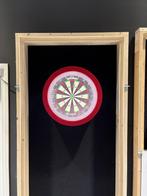 Dartbaan dartkast winmau dartbord dartpijlen genoeg voorraad, Nieuw, Ophalen of Verzenden, Martsmand@gmail.com, Hoofdstraat 96a hoogeveen