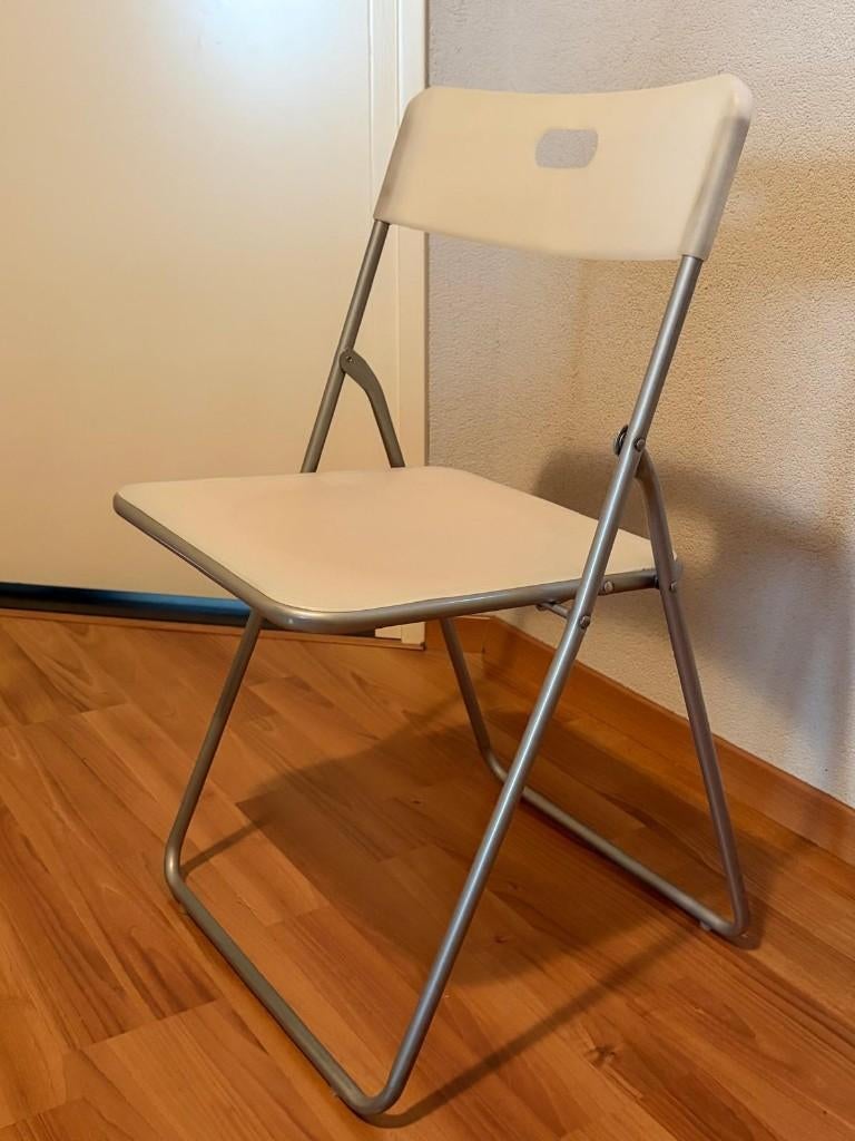 klapstoelen 8 stuks, Ophalen, Gebruikt, Wit, Metaal