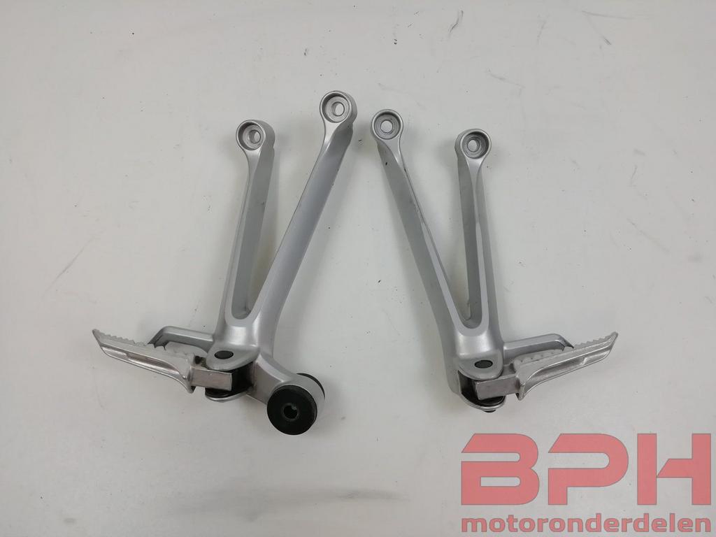Duo voetsteunen Suzuki GSX-R 1000 K5 - K6 2005 t/m 2006 voet, Gebruikt, -, -, Ophalen of Verzenden