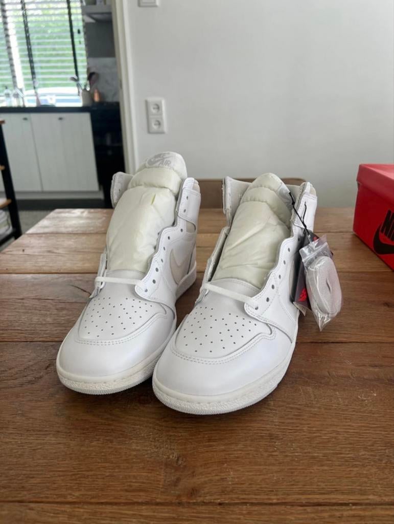 Jordan 1 Neutral Grey 85 - Maat 49,5 (US15) - Nieuw, Ophalen of Verzenden, Nieuw, Wit, Sneakers of Gympen