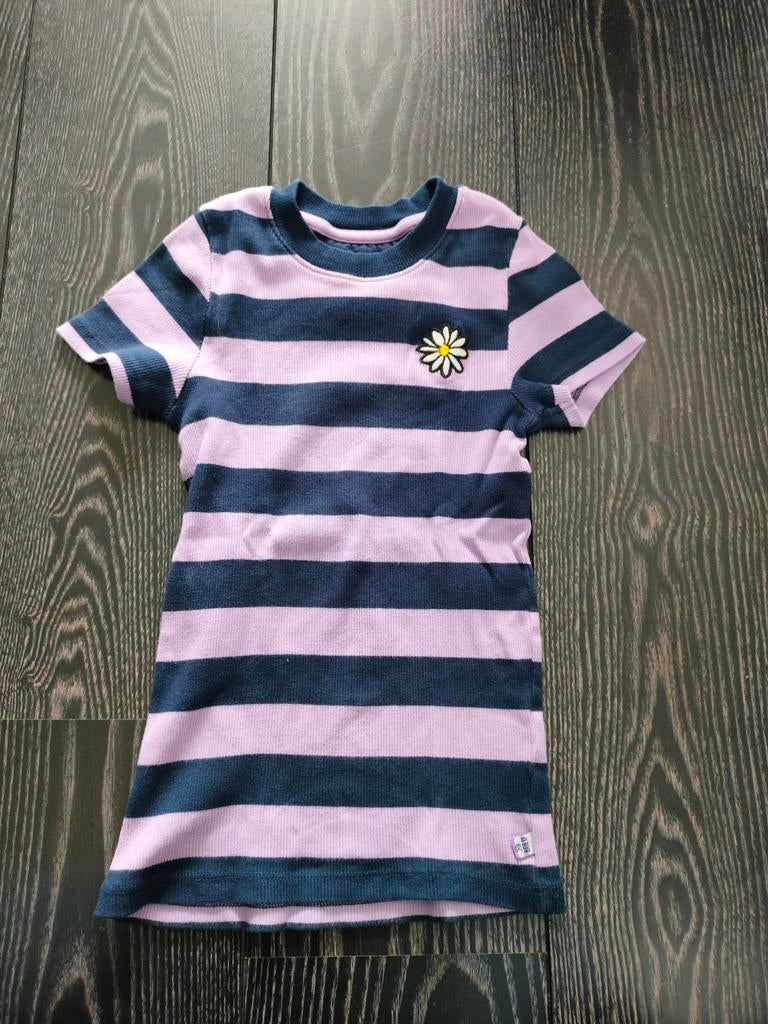 WE Fashion t-shirt paars 134/140, Kinderen en Baby's, Kinderkleding | Maat 134, Meisje, Ophalen of Verzenden, Zo goed als nieuw
