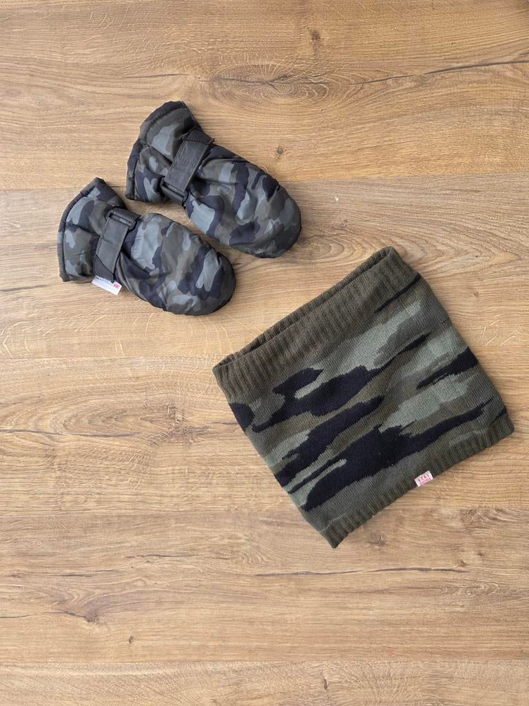 Colsjaal en wanten set voor kinderen - Camouflage print, Kinderen en Baby's, Babykleding | Mutsen, Sjaals en Wanten, Gebruikt
