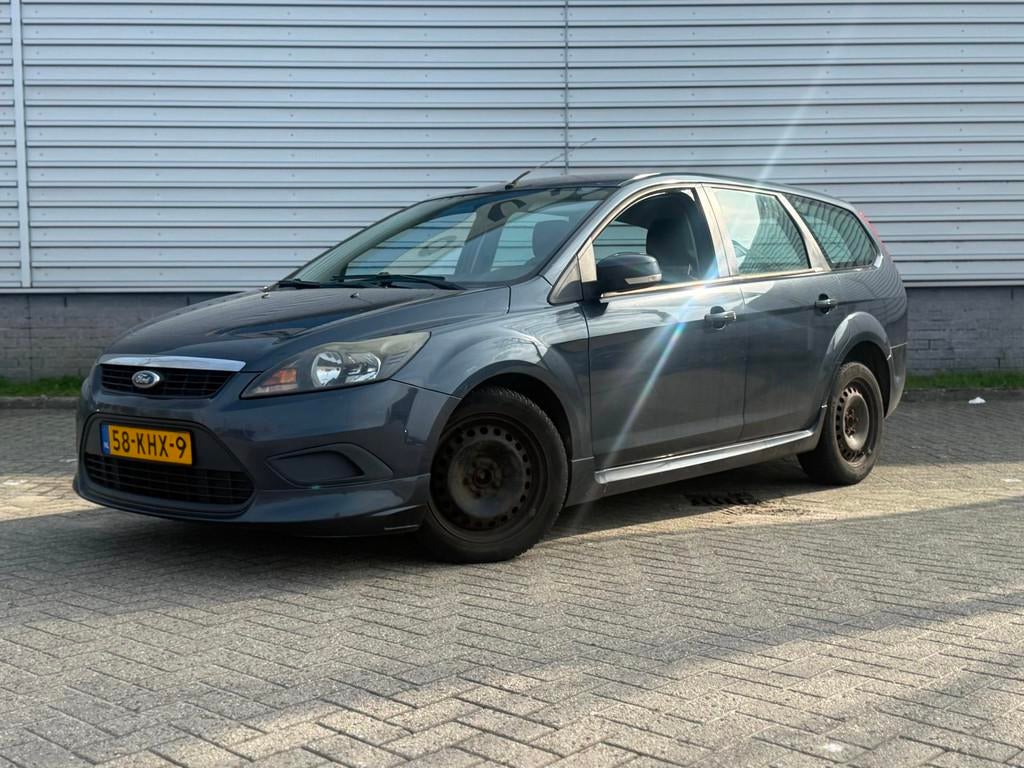 Ford Focus Wagon 1.6 TDCI Ghia (INRUILKOOPJE), Euro 5, Stof, Gebruikt, Zwart
