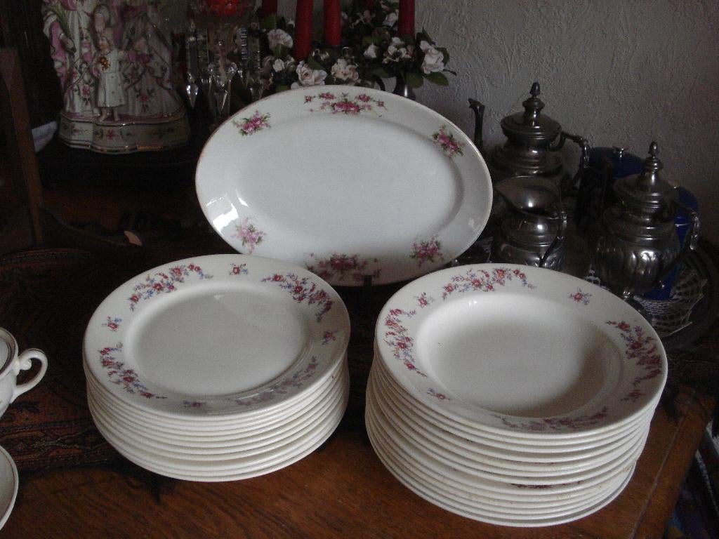 prachtige gave serviesdelen P REGOUT gemerkt, Ophalen of Verzenden