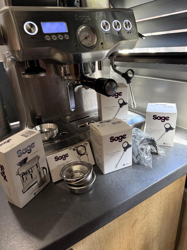 Sage koffiebonen machine met maler, Witgoed en Apparatuur, Koffiezetapparaten, Ophalen, Koffiemachine, Koffiebonen, Zo goed als nieuw