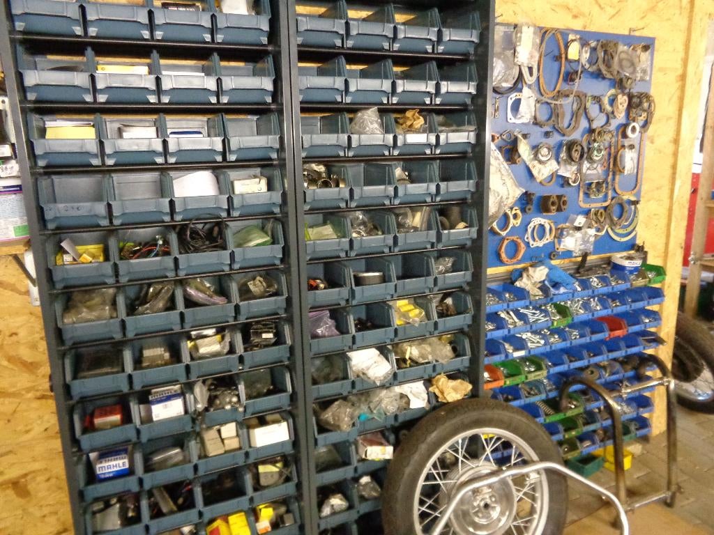 Uitverkoop BMW onderdelen, Motoren, Ophalen of Verzenden, Nieuw