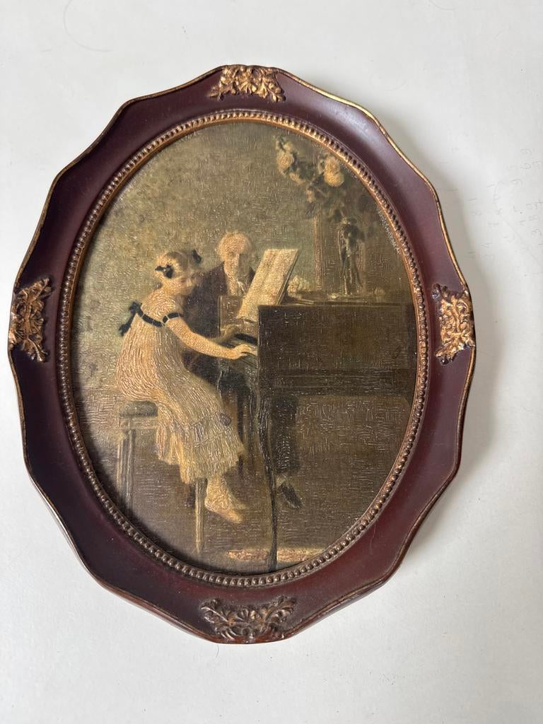 Ovaal schilderij van meisje achter piano, Ophalen of Verzenden