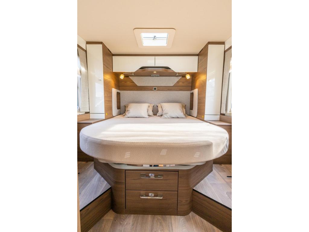 Hymer B790 I Masterline Mercedes 2021 23dkm 9G-TRONIC, Luifel, Koelkast, Vloeistofverwarming, Bedrijf