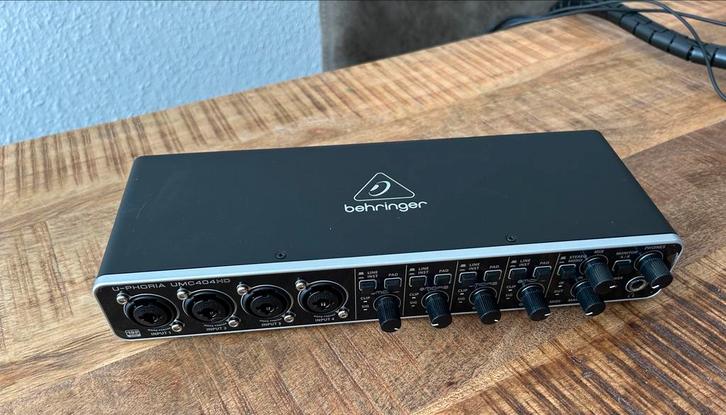 Behringer U-PHORIA UMC404HD Audio Interface, Muziek en Instrumenten, Mengpanelen, Zo goed als nieuw, Minder dan 5 kanalen, Microfooningang