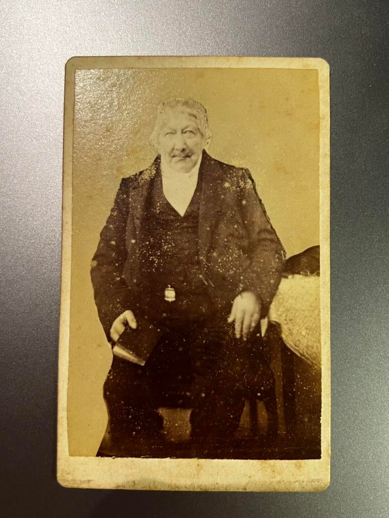 Cdv carte de visite, predikant Middelveld Lemmer Friesland, Ophalen of Verzenden, Voor 1940, Zo goed als nieuw, Klederdracht