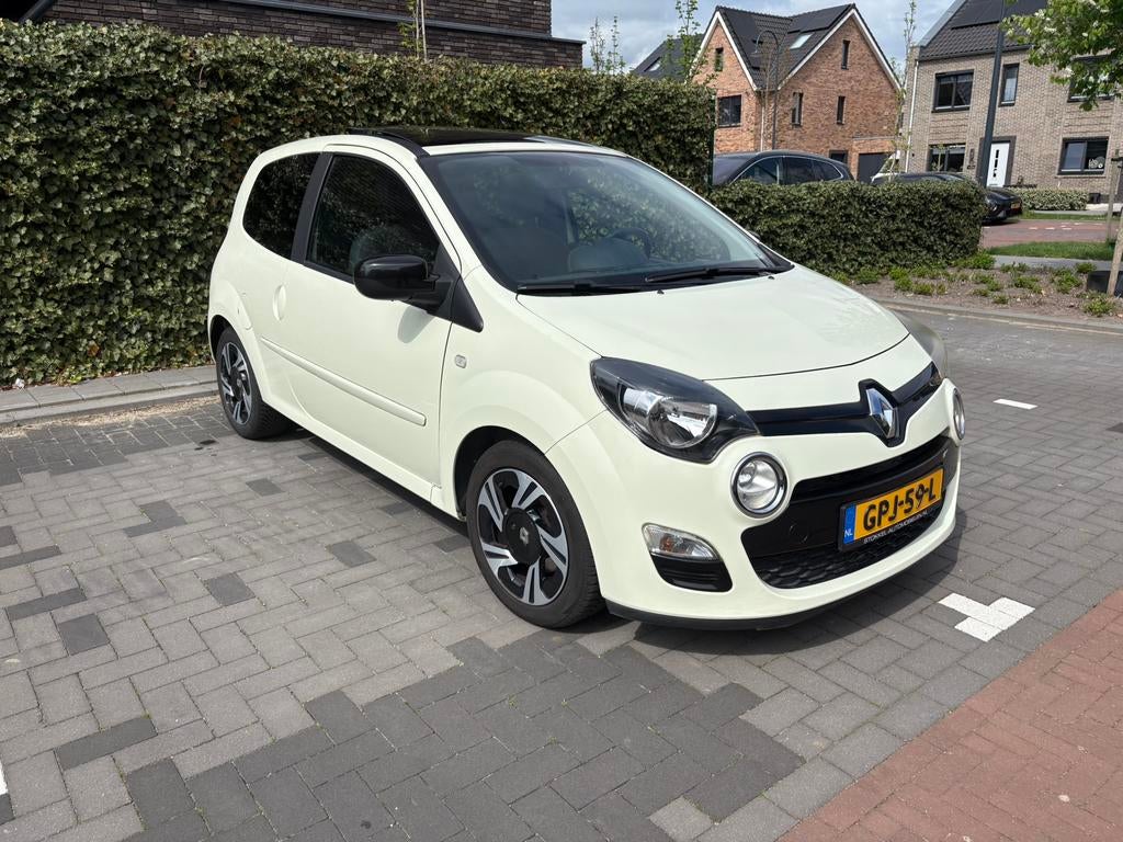 Renault Twingo 1.2 Dynamic 2012 | Panoramadak | Nette auto, Auto's, Renault, Particulier, Twingo, Airbags, Airconditioning, Bluetooth