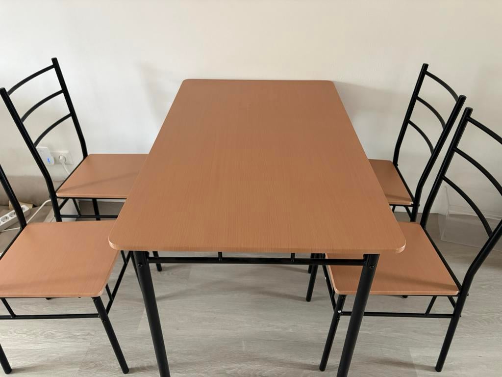 Eettafel + 4 stoelen, Huis en Inrichting, Ophalen, Zo goed als nieuw, Rechthoekig, 100 tot 150 cm