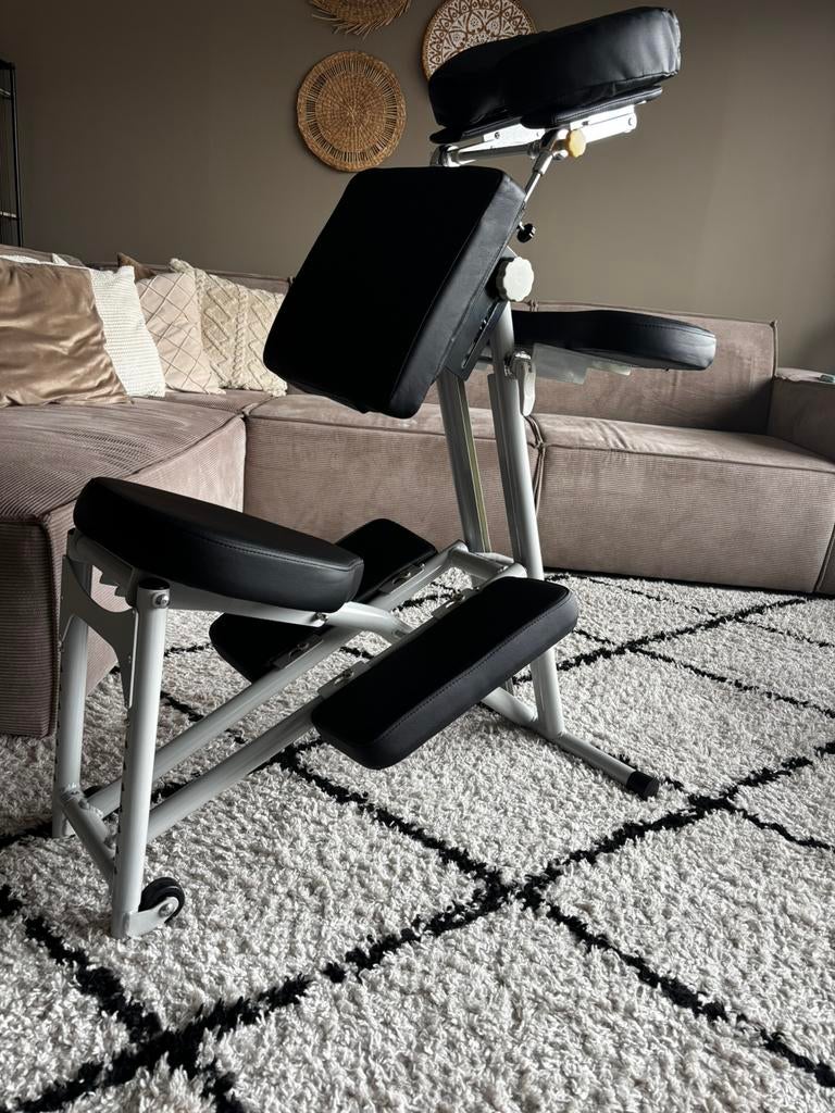 Massagestoel zwart verrijdbaar, Ophalen, Zo goed als nieuw, Massagestoel of Kussen