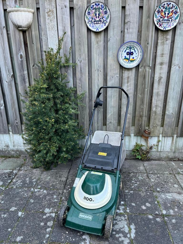 RHODOS elektrische grasmaaier 1100W - Tilburg ophalen, Ophalen, Cirkelmaaier, Gebruikt, Elektrische grasmaaier