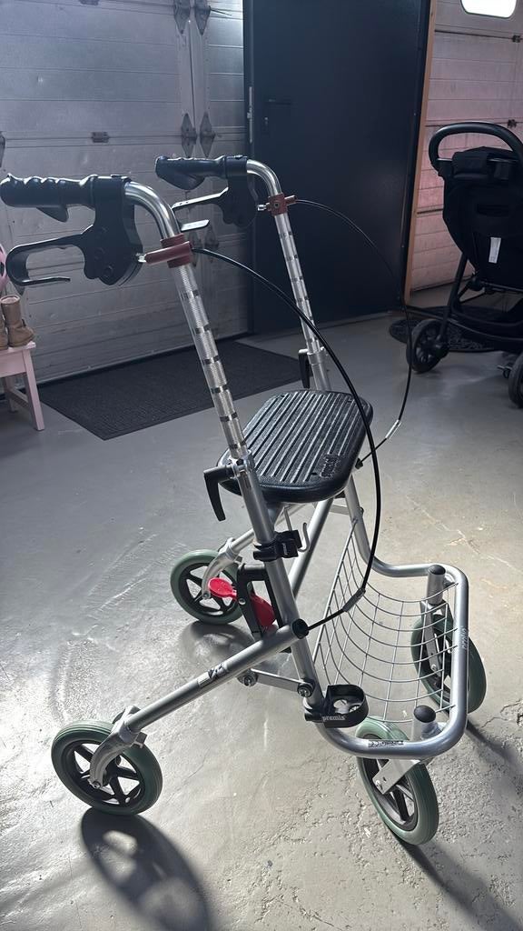 Rollator van het merk premis, Diversen, Rollators, Ophalen of Verzenden