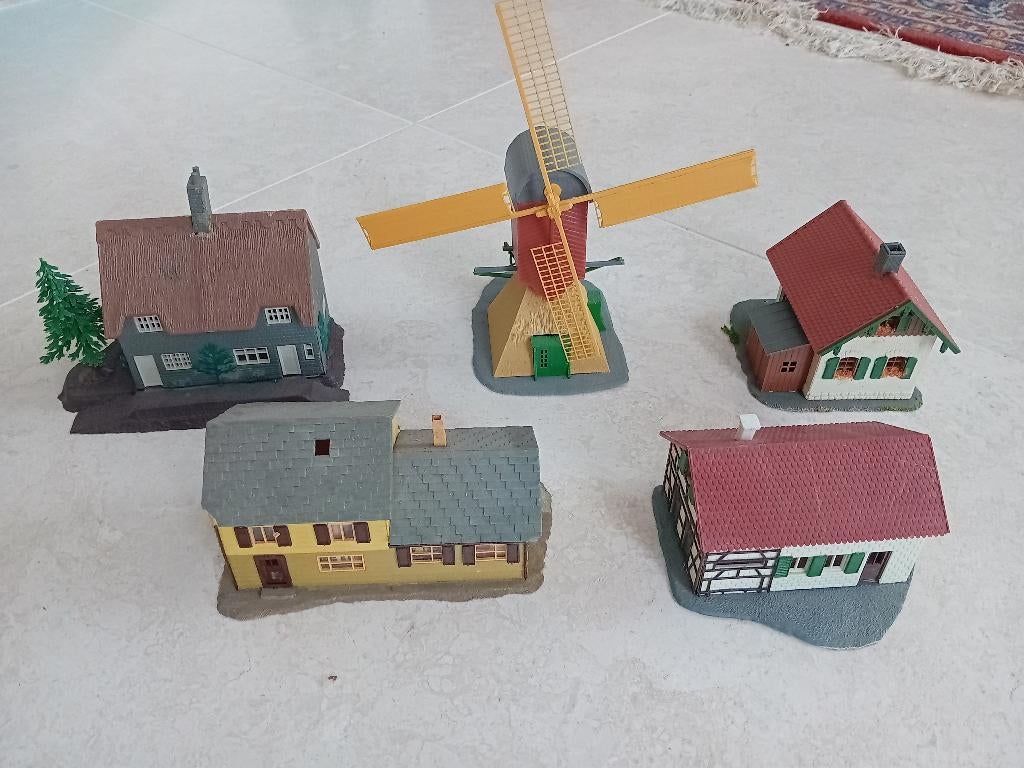 H0#538 Bouwpakketten, huizen molen etc., Hobby en Vrije tijd, Modeltreinen | H0, Gebruikt, Gelijkstroom of Wisselstroom, Brug, Tunnel of Gebouw