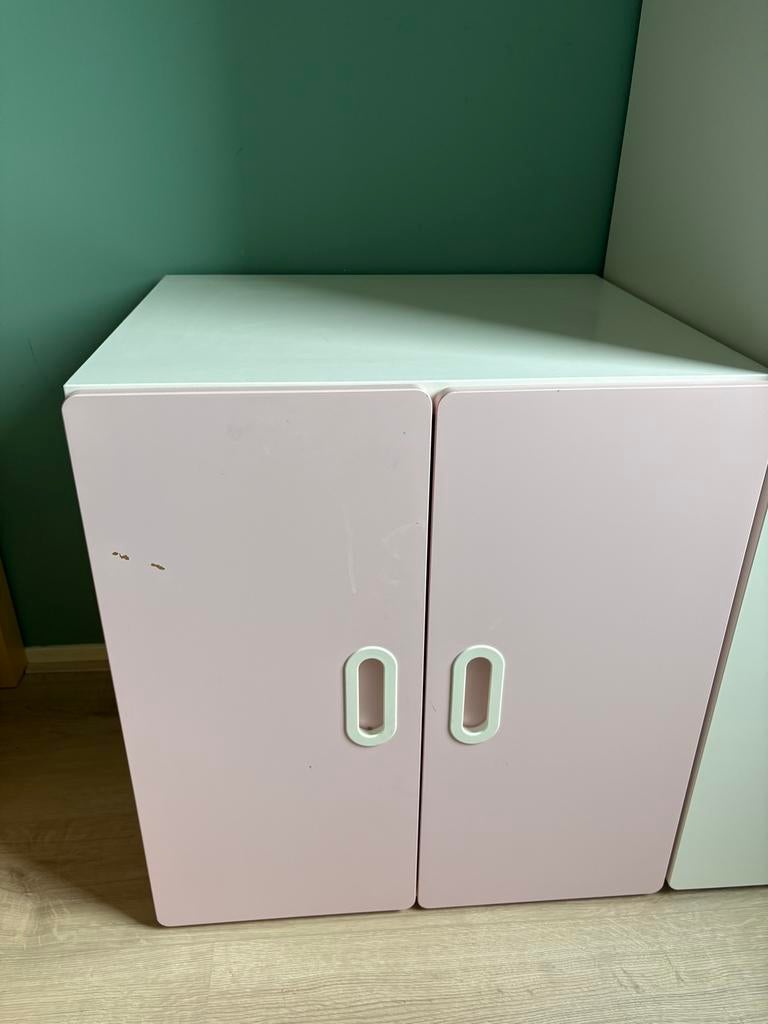 IKEA Smastad kastje met plank, Kinderen en Baby's, Kinderkamer | Commodes en Kasten, Gebruikt, Minder dan 50 cm, Ophalen, Minder dan 90 cm