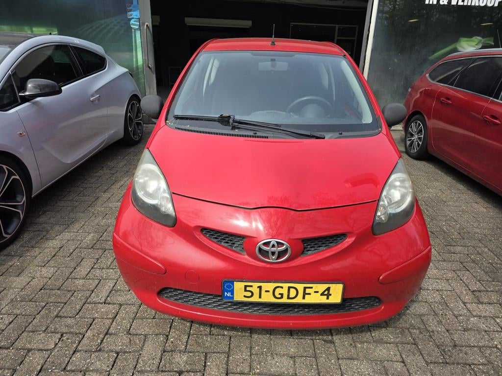 Toyota Aygo 1.0-12V | INRUILKOOPJE | EXPORT | APK TOT 07-05, Auto's, Toyota, Voorwielaandrijving, Stof, Gebruikt, 4 stoelen
