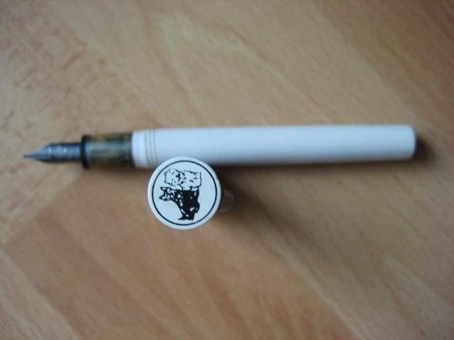 Vulpen WNF Roger Rabbit Black & White Whiskey Parker, Verzamelen, Pennenverzamelingen, Ophalen of Verzenden, Vulpen, Parker