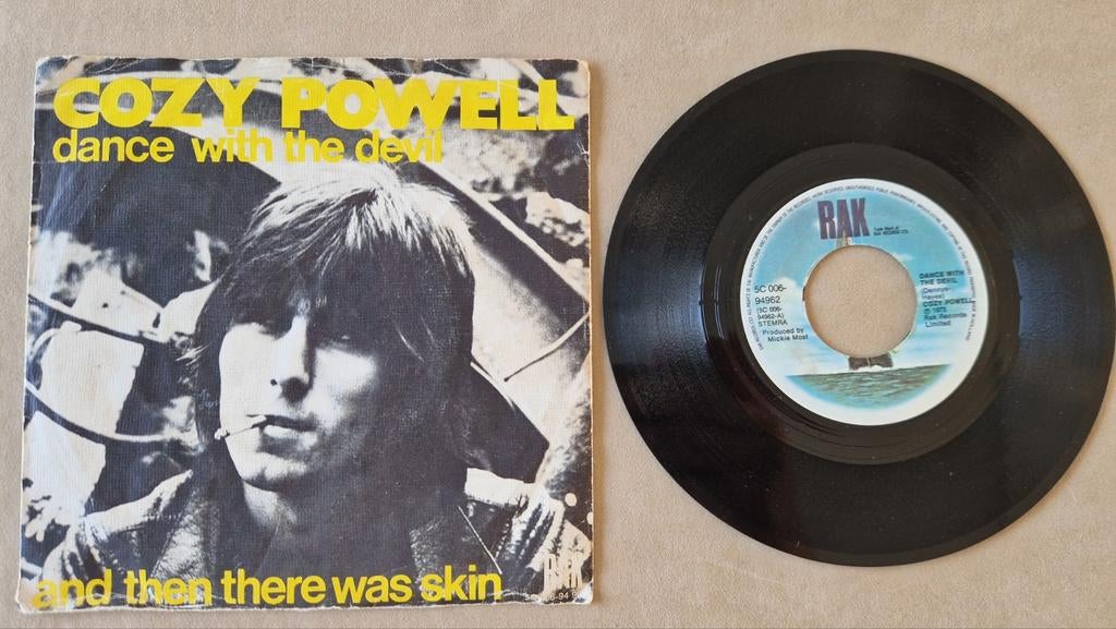 Cozy Powell - Dance With The Devil vinyl single, Gebruikt, 7 inch, Single, Ophalen of Verzenden