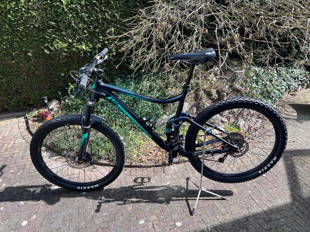 Dames MTB Liv Embolden 2 full suspension, Fietsen en Brommers, Fietsen | Mountainbikes en ATB, Ophalen, Fully, Giant, Zo goed als nieuw