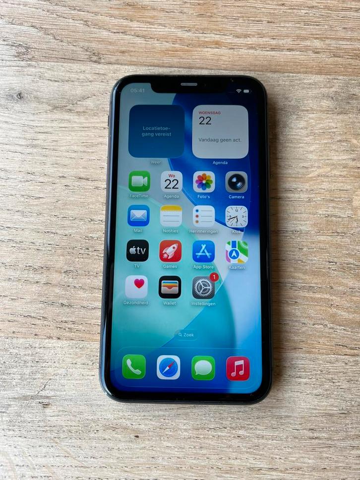 iPhone 11 64GB + 3 hoesjes & screen protector, Telecommunicatie, Mobiele telefoons | Apple iPhone, Zo goed als nieuw, 64 GB, Zonder abonnement