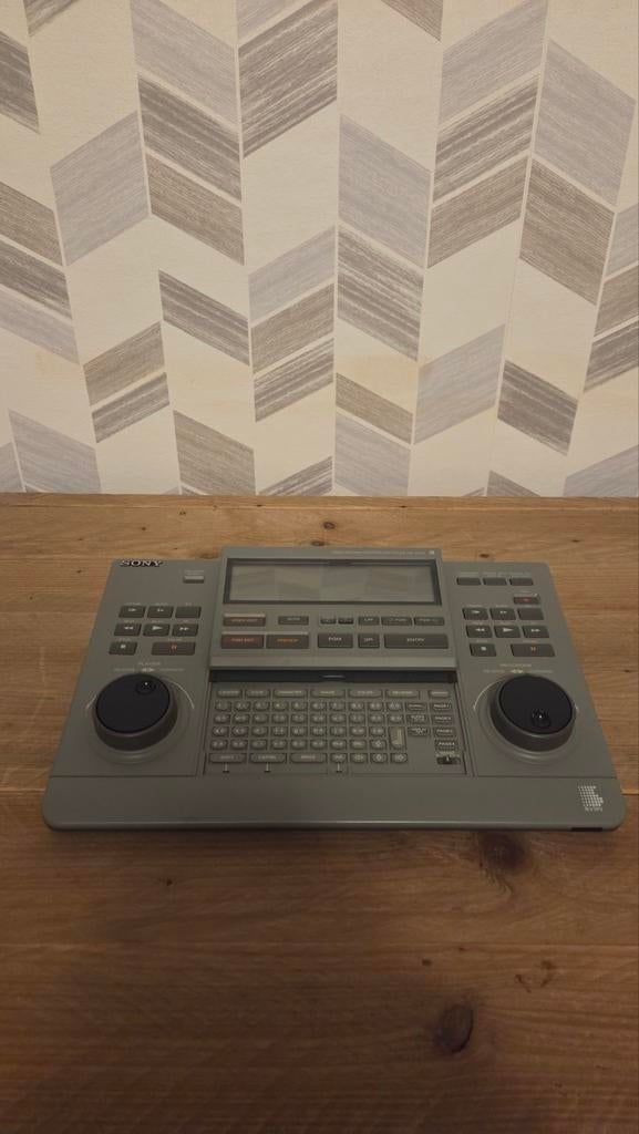 Sony RM-E700 Video Editing Controller/Titler, Ophalen of Verzenden, Gebruikt, Video