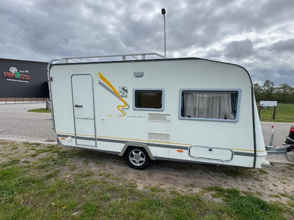 KNAUS SÜDWIND 'AS GOOD AS GOLD II' 8306, Omvormbare zithoek, Treinzit, 750 - 1000 kg, Particulier