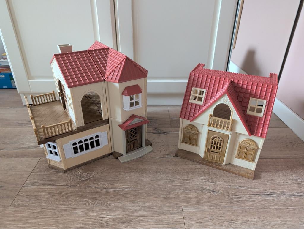 Sylvanian Families huizen met veel accessoires, Kinderen en Baby's, Speelgoed | Poppenhuizen, Ophalen