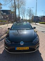 Volkswagen Golf 7 GTE 2015 DSG Rijk uitgerust Pano Leer ACC, Auto's, Volkswagen, Euro 6, 4 cilinders, Lichtsensor, Zwart