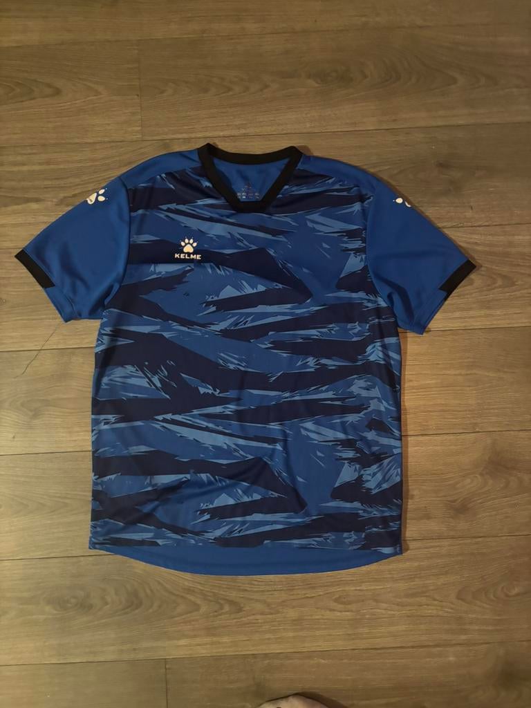 Kelme trainingshirt, Ophalen of Verzenden, Zo goed als nieuw, Overige maten, Blauw