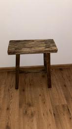Stoer en sober krukje, Huis en Inrichting, Ophalen, Zo goed als nieuw, Hout