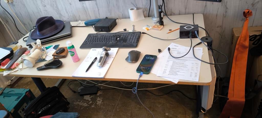 Goede stevige buro.s gratis op te halen in Zoetermeer!!, Ophalen, 50 tot 100 cm, 150 tot 200 cm, Rechthoekig