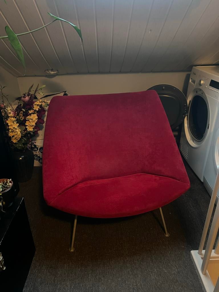 Artifort stoel - Uitstekende staat - Rood stoffen bekleding, Huis en Inrichting, Stoelen, Ophalen, Zo goed als nieuw, Rood, Eén
