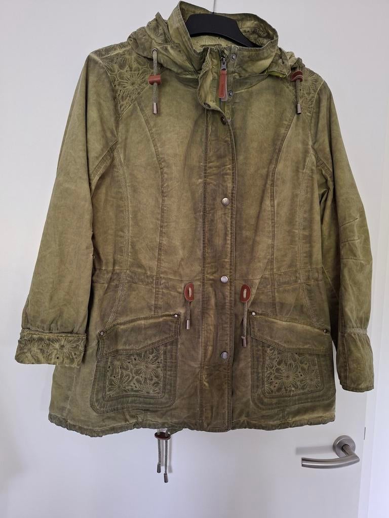 Mooie aparte zomerjas mt.42/44 met leuke details, Ophalen of Verzenden, Zo goed als nieuw, Maat 42/44 (L), Groen