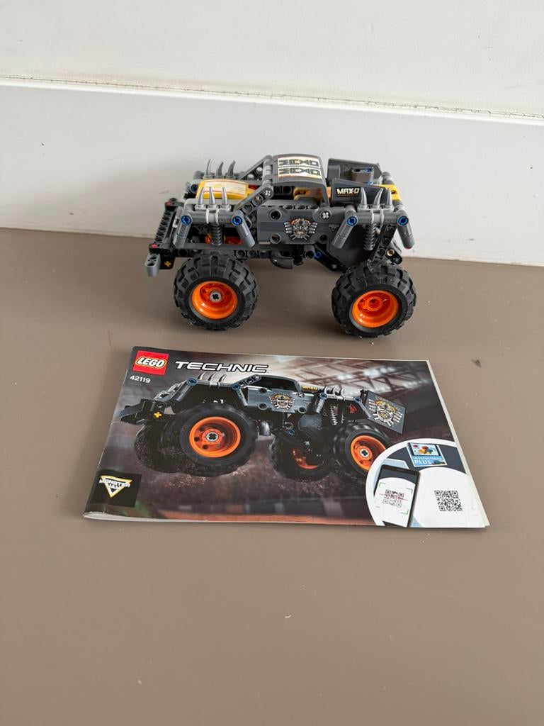 Lego technic 42119, Ophalen of Verzenden, Zo goed als nieuw, Complete set, Lego
