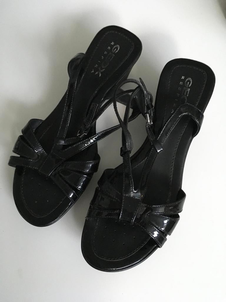 Geox zwarte zomersandalen met sleehakje, Ophalen of Verzenden, Zo goed als nieuw, Zwart, Sandalen of Muiltjes