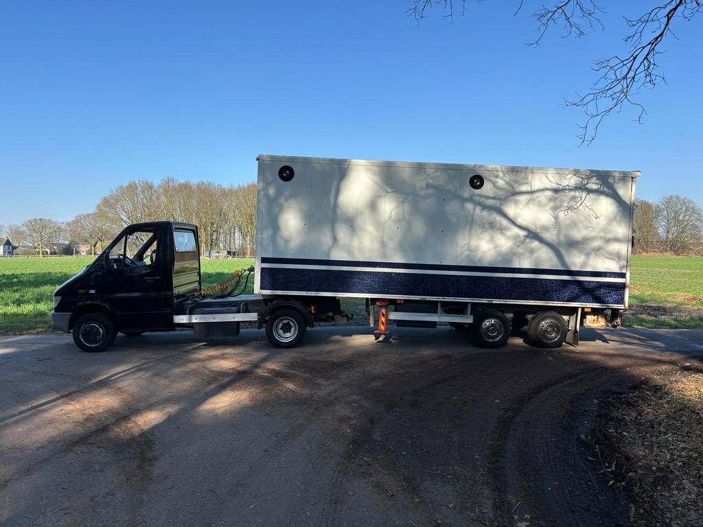 Mercedes-Benz 412 D-S Trekker + oplegger, Euro 2, Achterwielaandrijving, Gebruikt, 122 pk