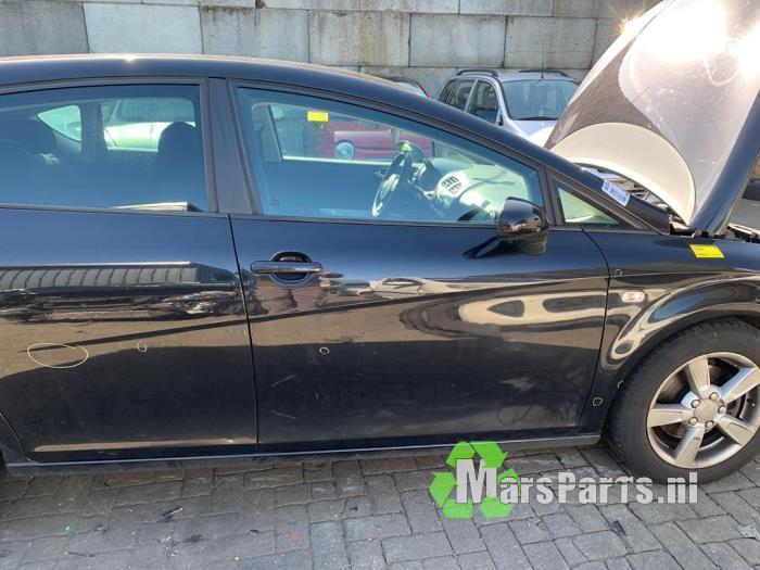 Portier 4Deurs rechts-voor van een Seat Leon (L9Z), Auto-onderdelen, Carrosserie en Plaatwerk, Gebruikt, -, Deur, -